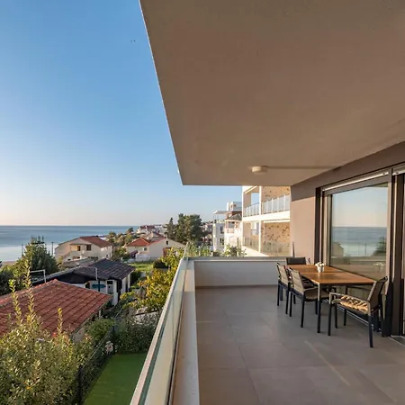 Apartment Peaceful Coco With Seaview Zadar